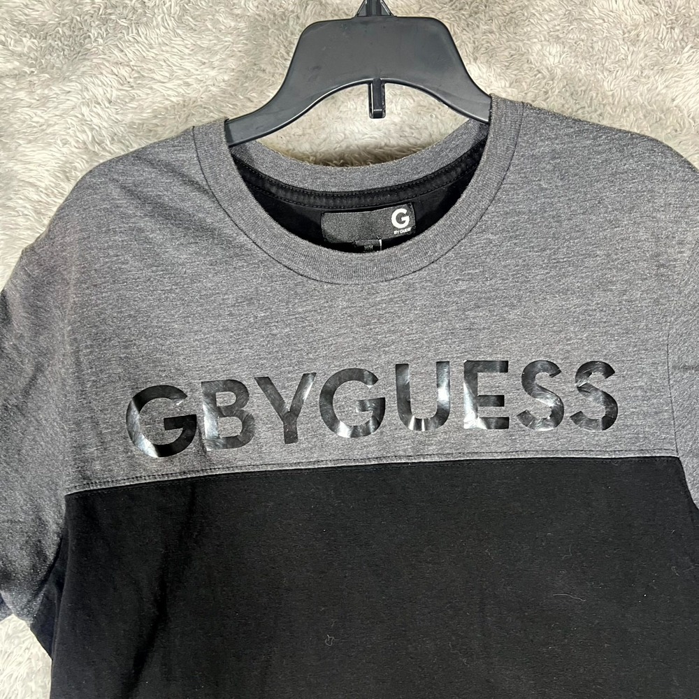 G by Guess T Shirt Mens Medium Black Gray Logo Short Sleeve Crewneck Casual - Picture 4 of 7
